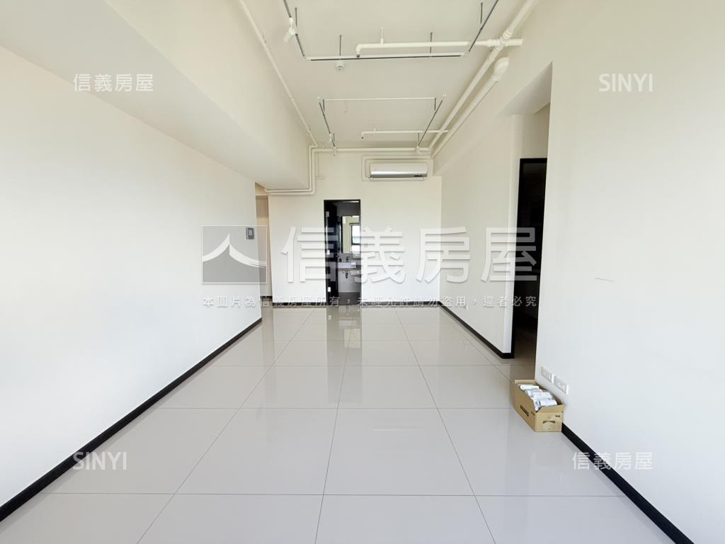 長虹３２高樓景觀三房車位房屋室內格局與周邊環境