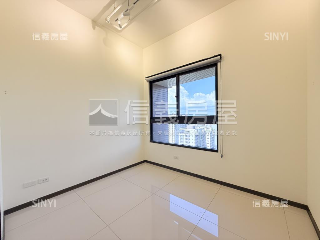 長虹３２高樓景觀三房車位房屋室內格局與周邊環境