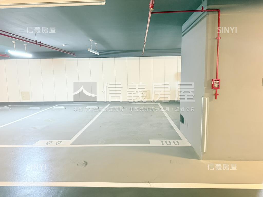 長虹３２高樓景觀三房車位房屋室內格局與周邊環境
