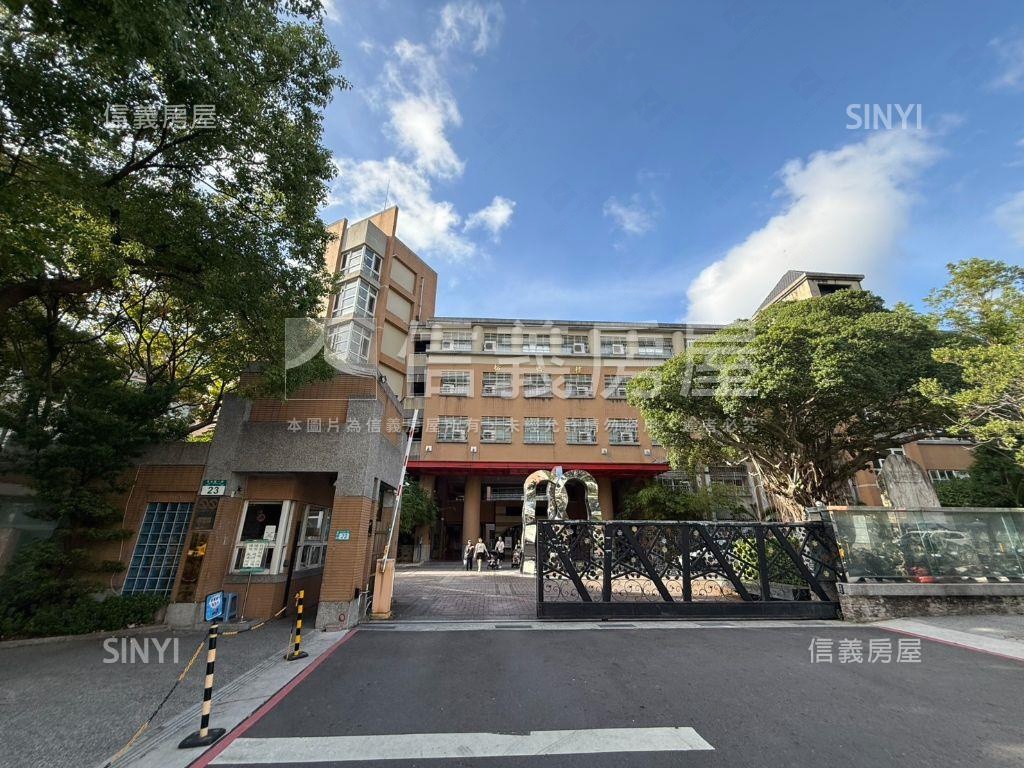 板橋車站府中捷運雙城美屋房屋室內格局與周邊環境