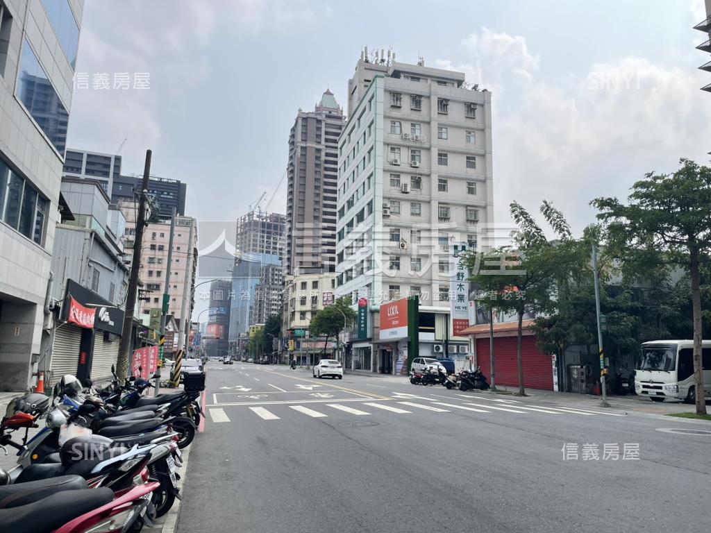 阿姆斯壯邊間採光辦公室房屋室內格局與周邊環境