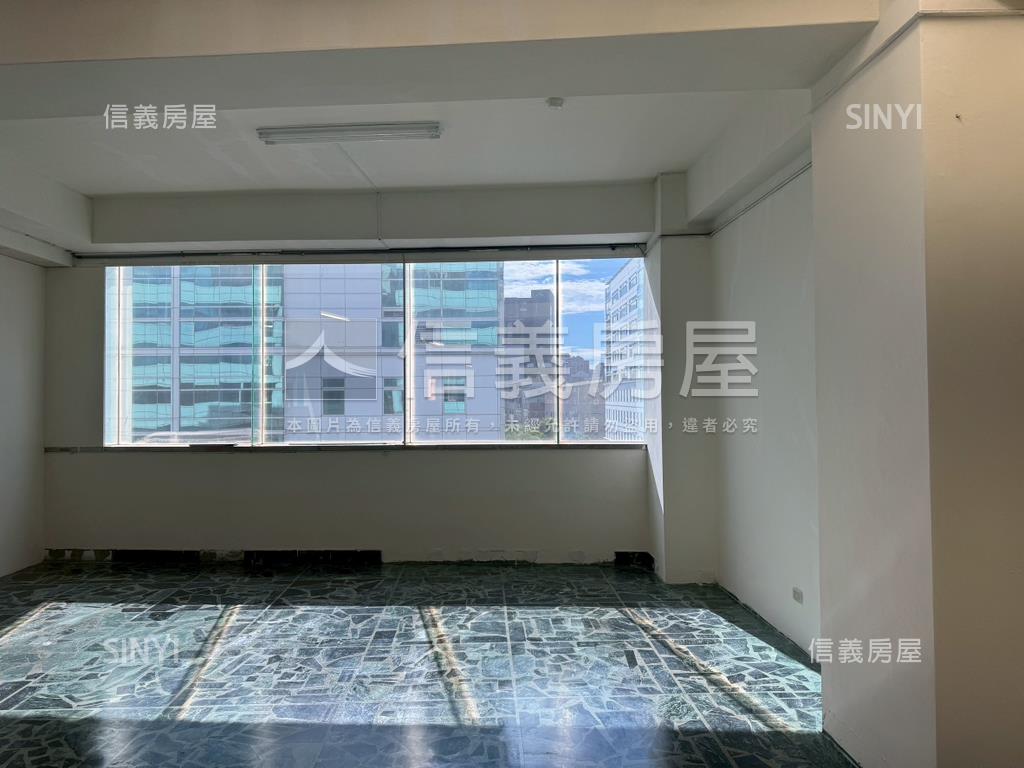 阿姆斯壯邊間採光辦公室房屋室內格局與周邊環境