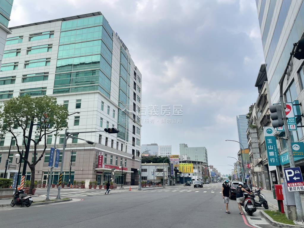 阿姆斯壯邊間採光辦公室房屋室內格局與周邊環境