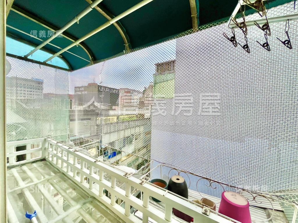 中山站歐風精品電梯二房房屋室內格局與周邊環境