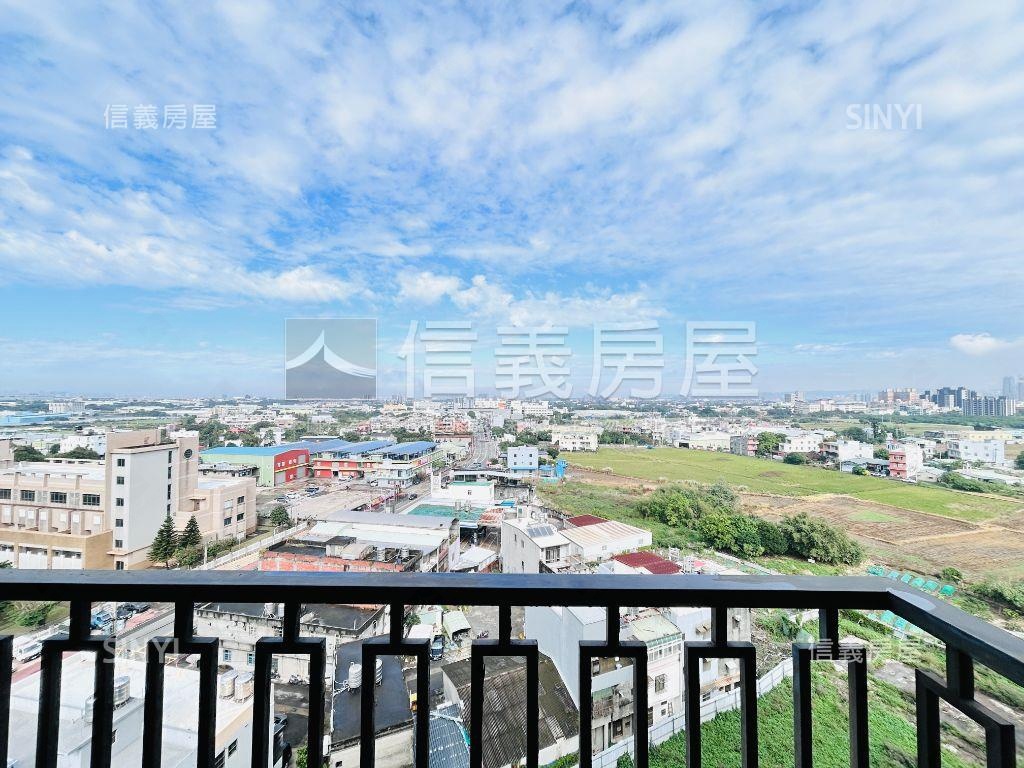 閱讀萊茵兩房平面車位房屋室內格局與周邊環境