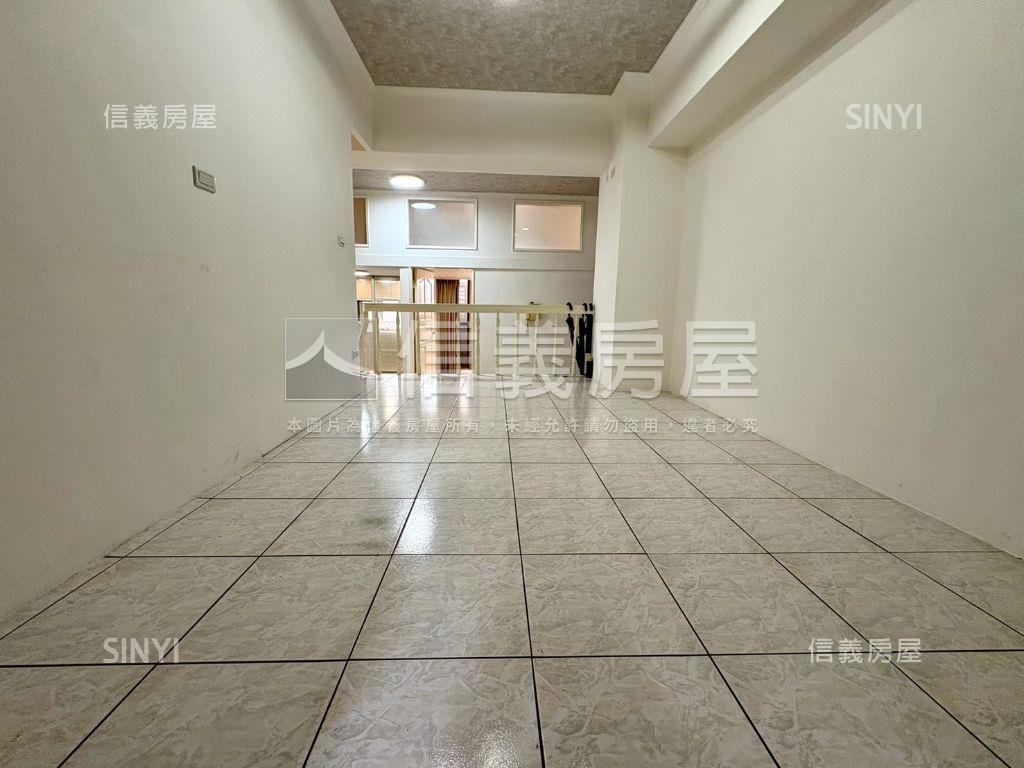 專任環堤優質景觀魔術空間房屋室內格局與周邊環境