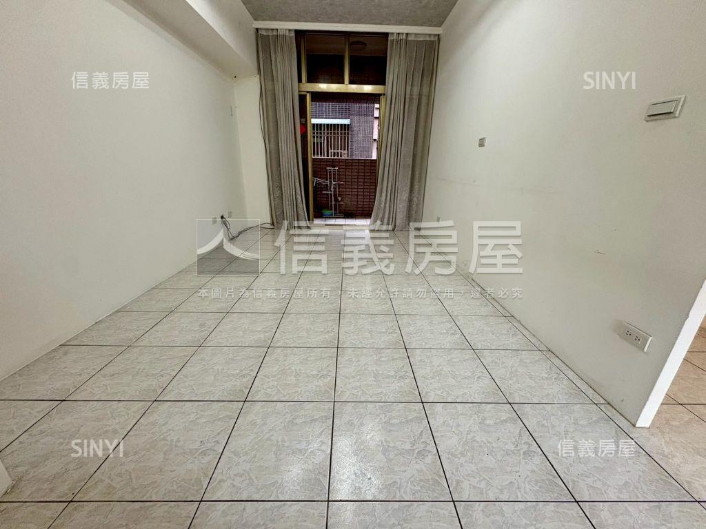 專任環堤優質景觀魔術空間房屋室內格局與周邊環境