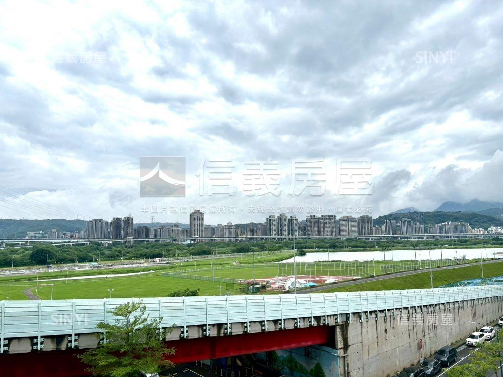 專任環堤優質景觀魔術空間房屋室內格局與周邊環境