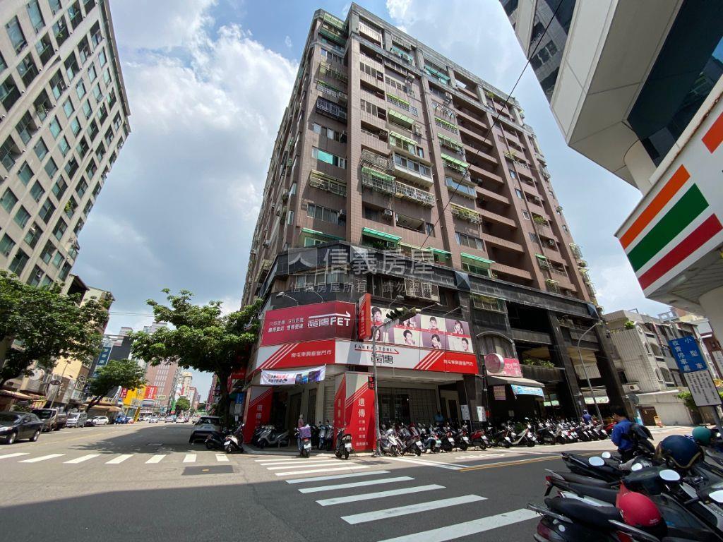 正東興路黃金大角店房屋室內格局與周邊環境