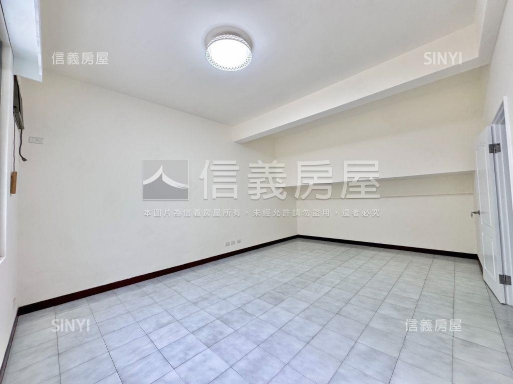 大橋商圈明亮孝親美透天房屋室內格局與周邊環境