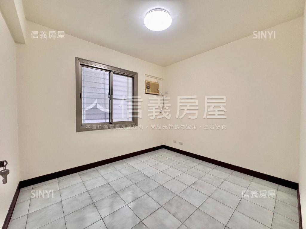 大橋商圈明亮孝親美透天房屋室內格局與周邊環境