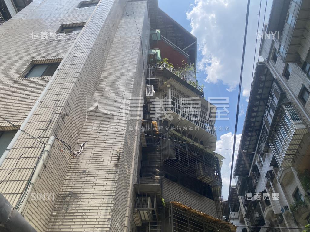 中平路靜巷便利４房公寓房屋室內格局與周邊環境
