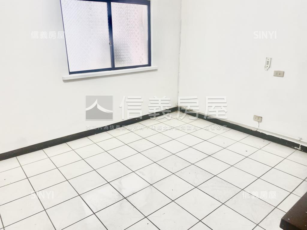 中平路靜巷便利４房公寓房屋室內格局與周邊環境