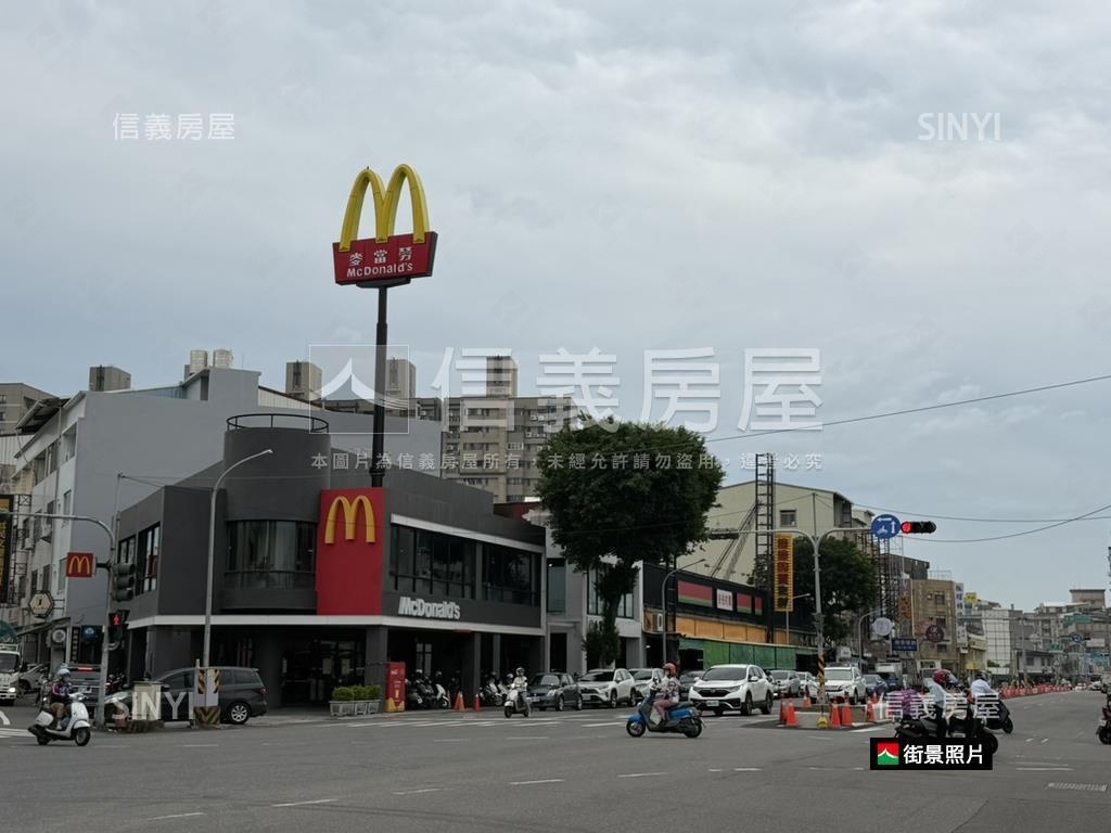 近新光三越四房平車房屋室內格局與周邊環境