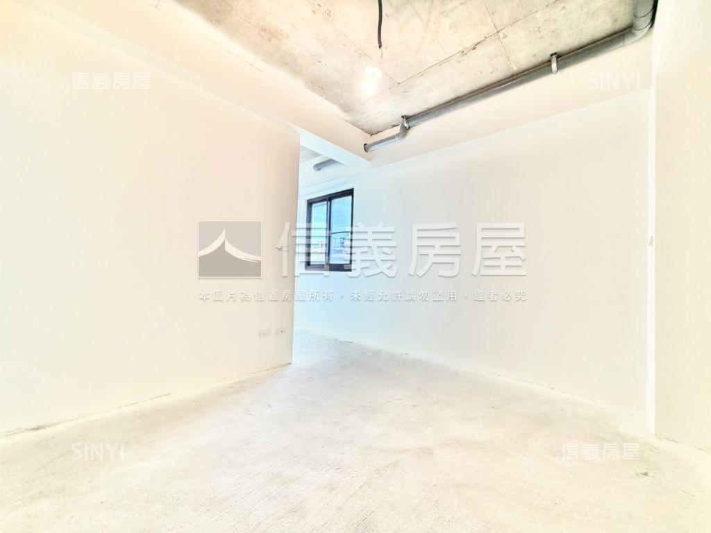 八擴大地坪電梯別墅房屋室內格局與周邊環境