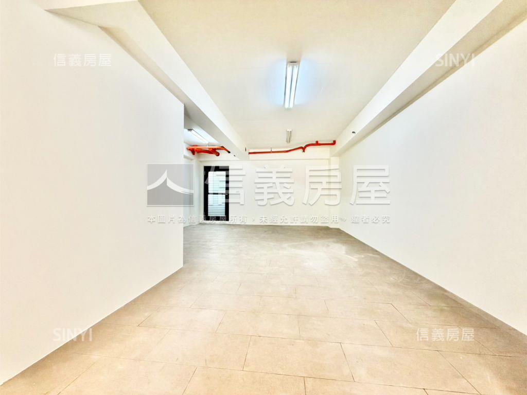 八擴大地坪電梯別墅房屋室內格局與周邊環境