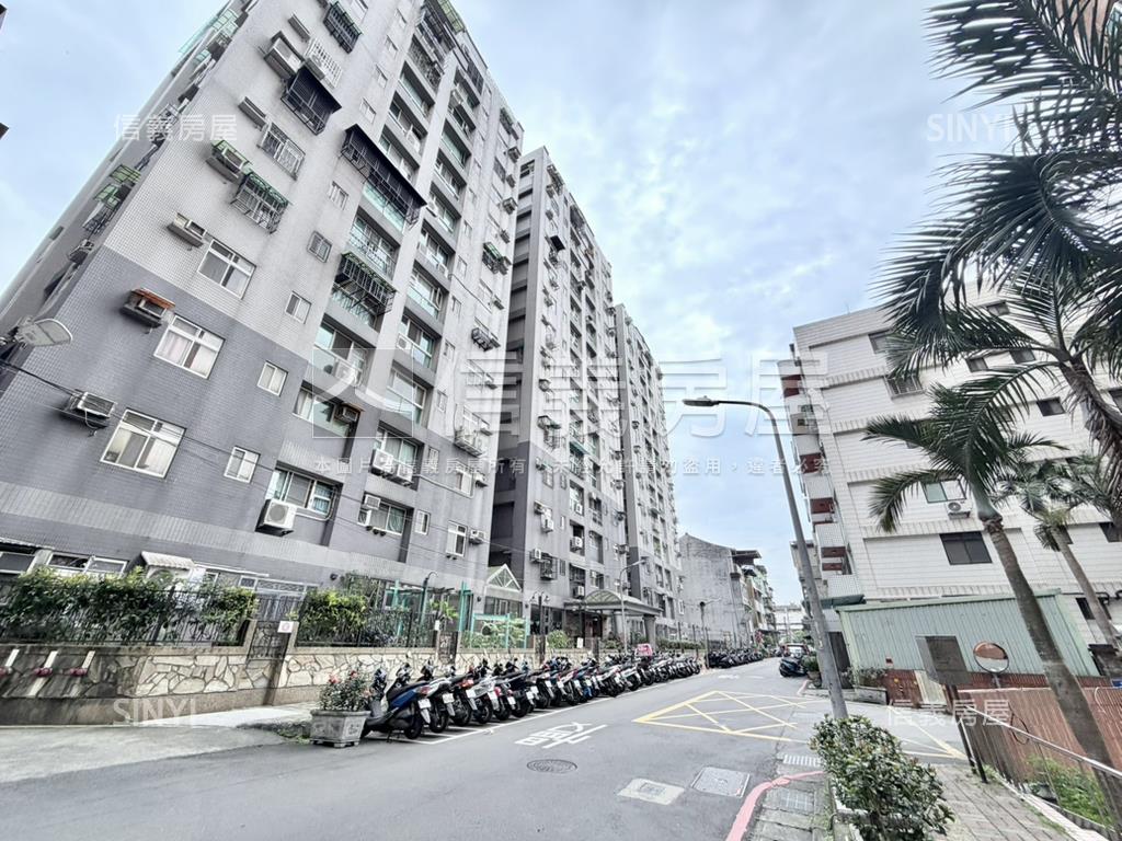 鮮境３房宅＋坡平邊間車位房屋室內格局與周邊環境