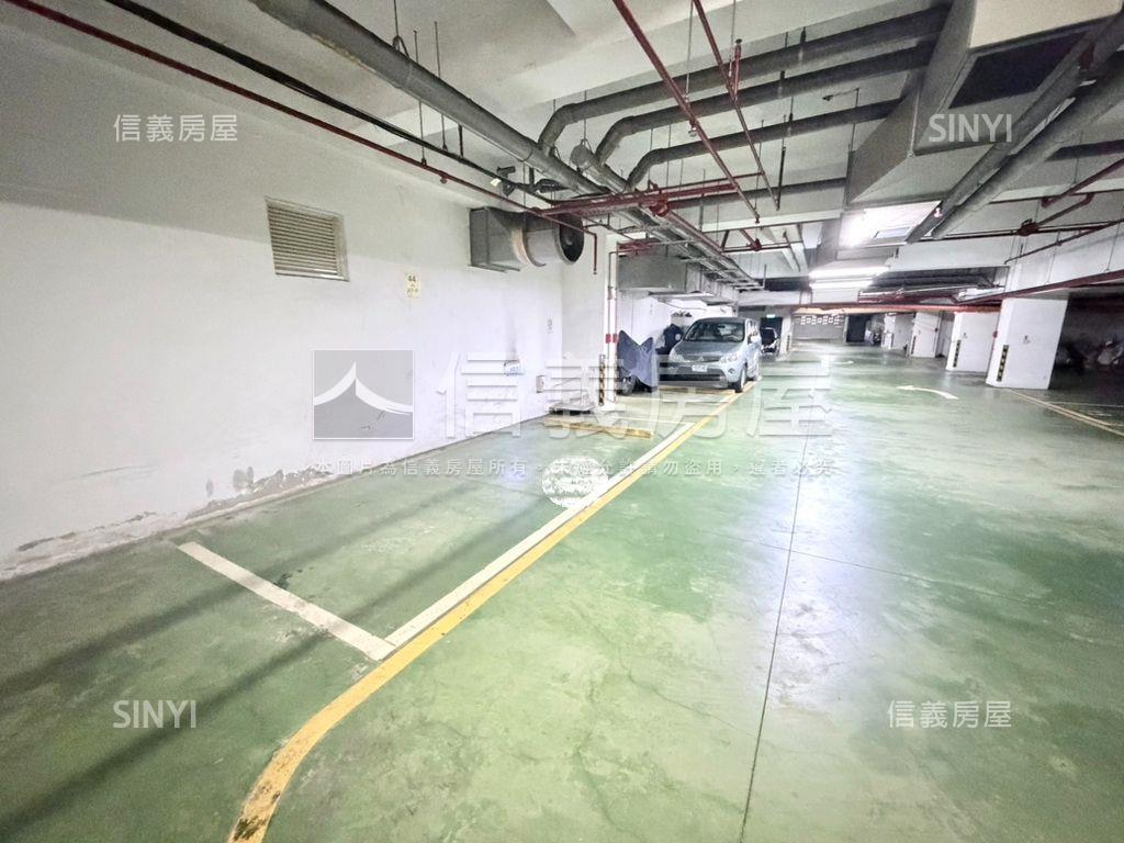 鮮境３房宅＋坡平邊間車位房屋室內格局與周邊環境