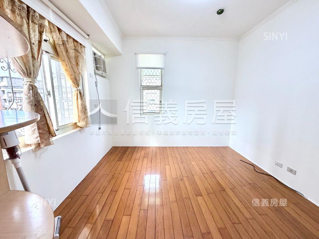 鮮境３房宅＋坡平邊間車位房屋室內格局與周邊環境