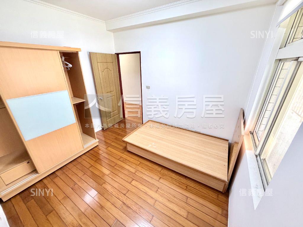 鮮境３房宅＋坡平邊間車位房屋室內格局與周邊環境