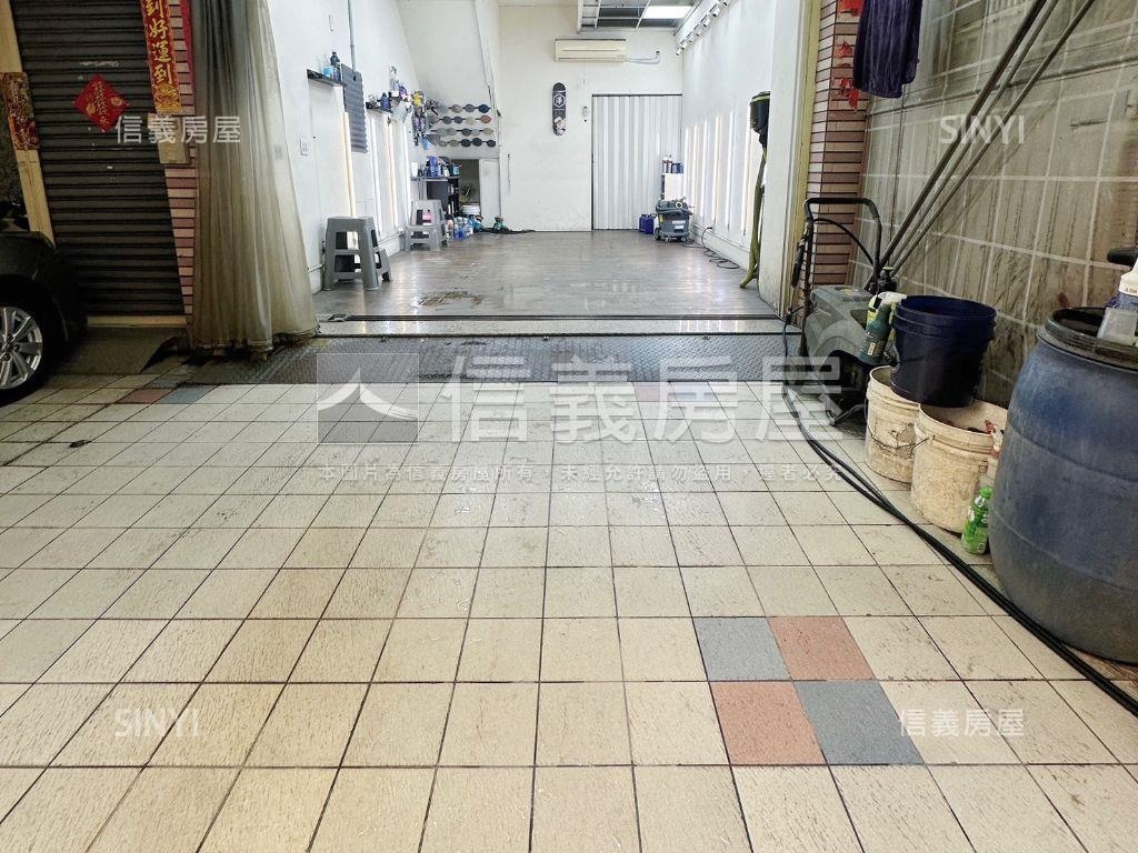 近市政段正路面金店面房屋室內格局與周邊環境