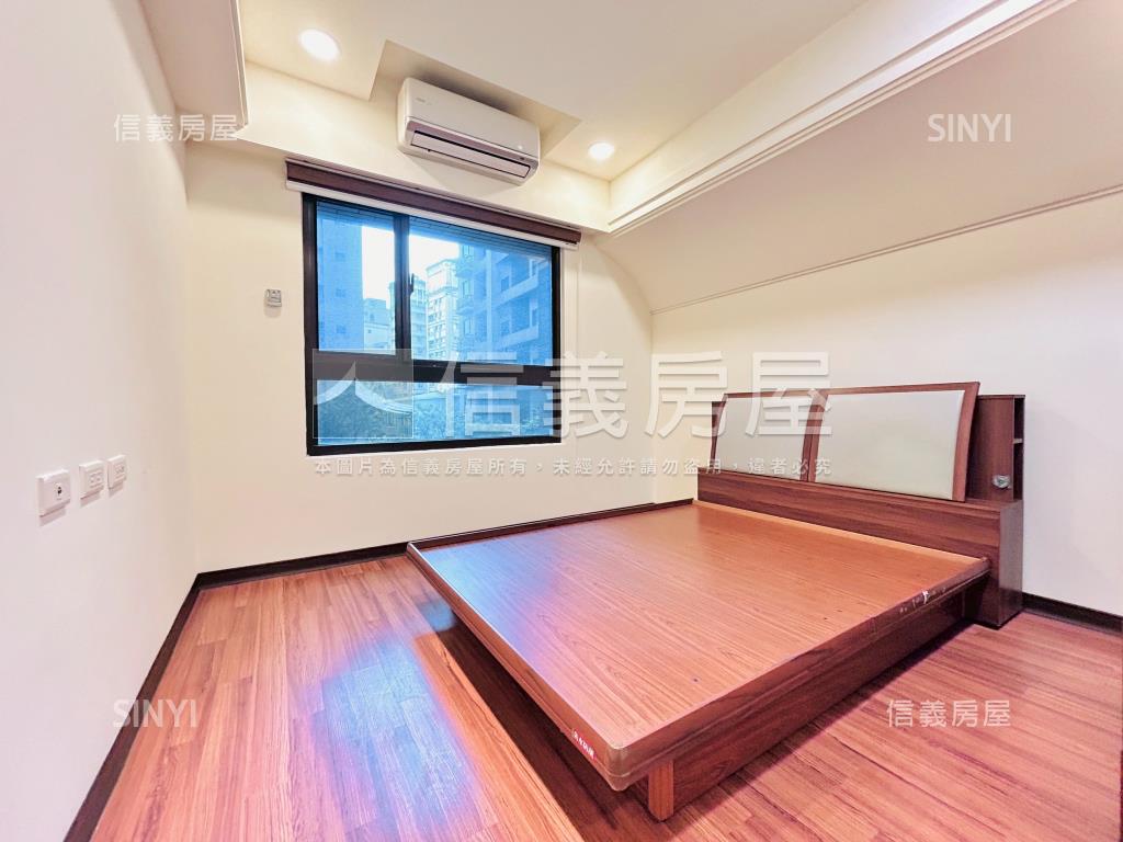 龍安★中路御品面中庭三房房屋室內格局與周邊環境