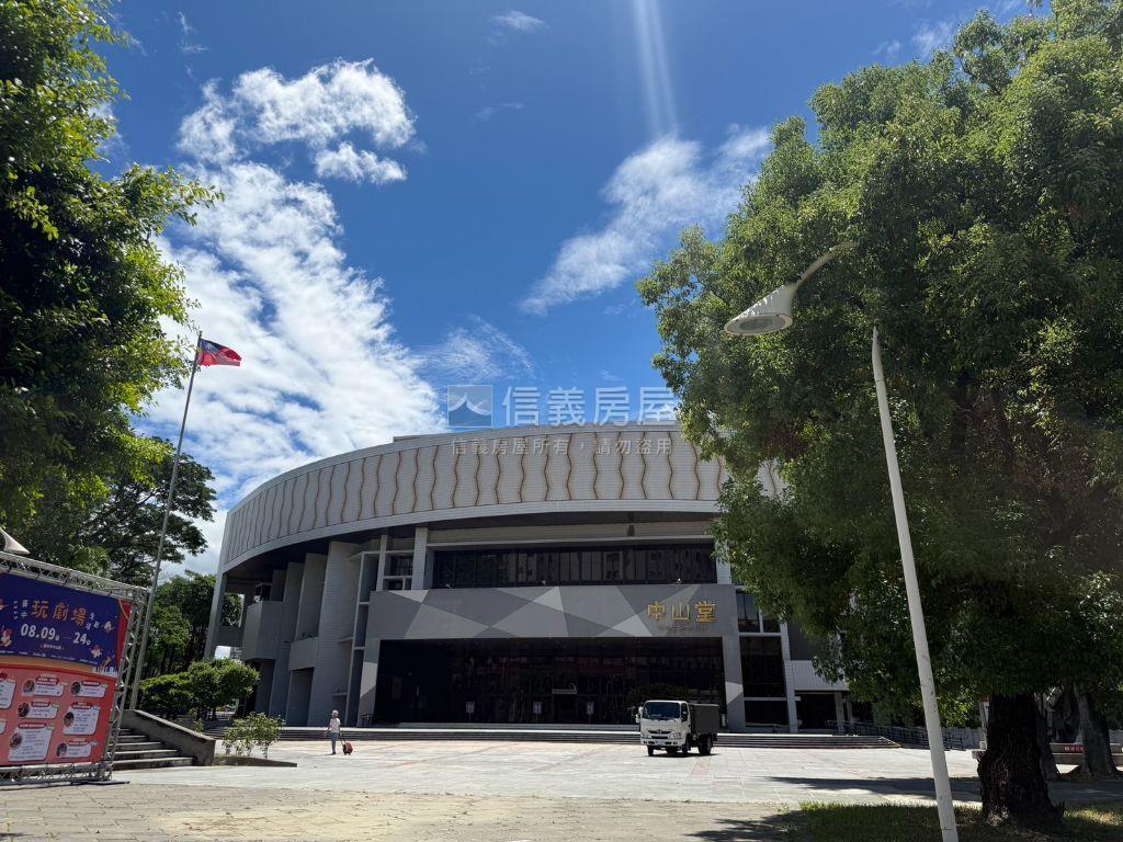 漂亮浪漫紐約兩房兩衛車位房屋室內格局與周邊環境