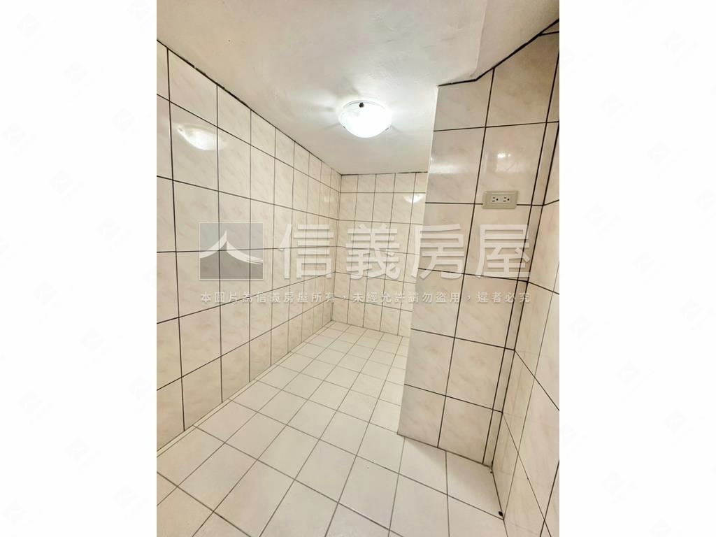 大屯路一樓公寓房屋室內格局與周邊環境