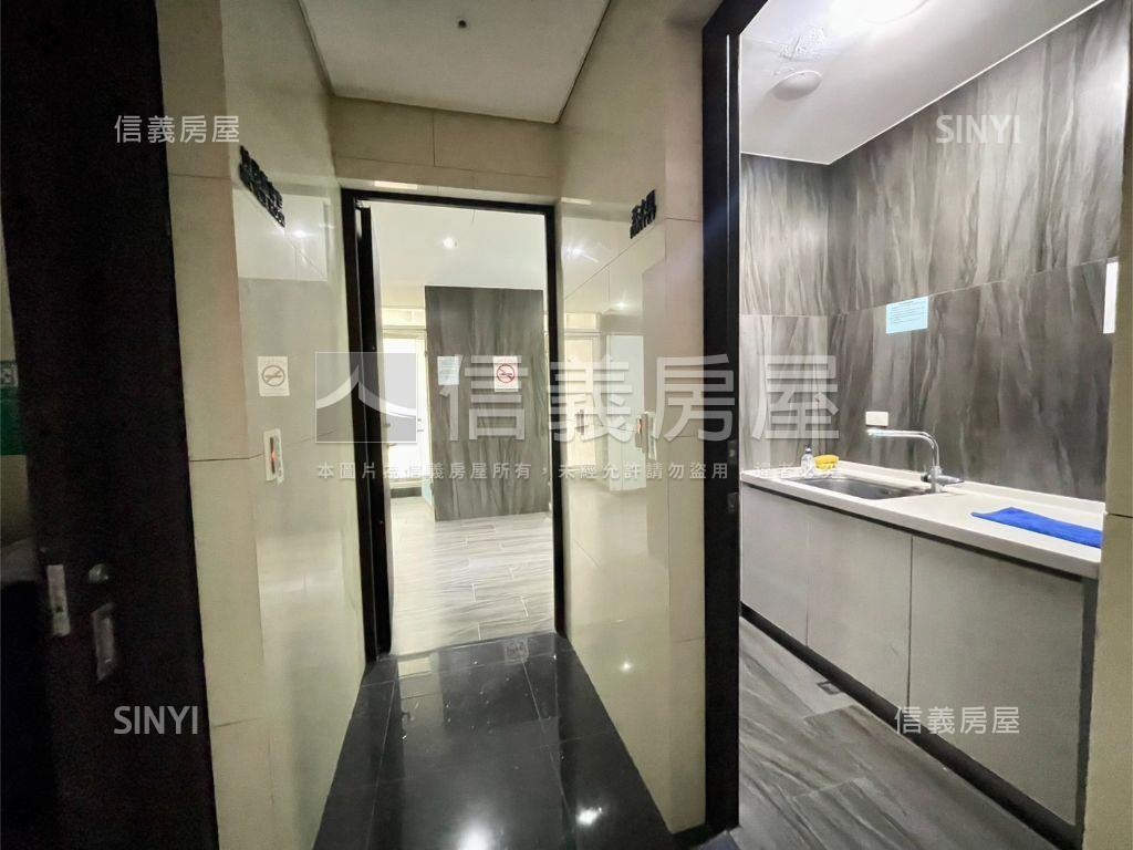 七期市政廣場質感商辦房屋室內格局與周邊環境