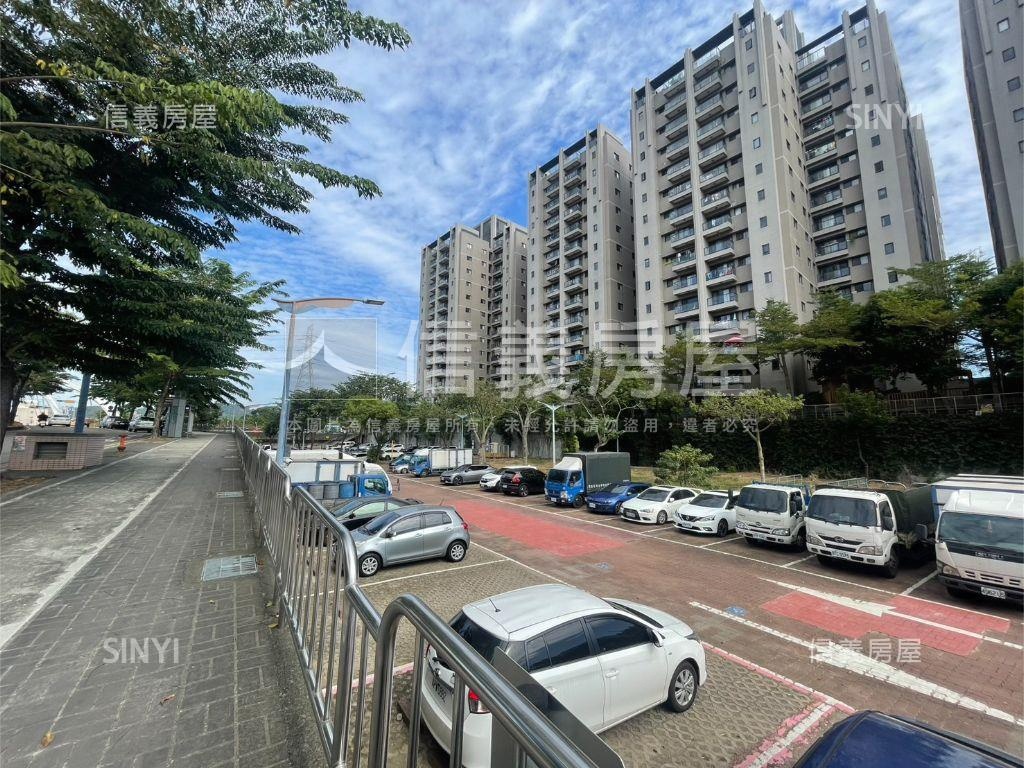 總太青境三房平車房屋室內格局與周邊環境