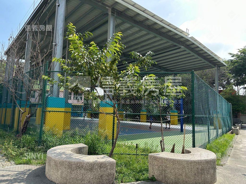 逢甲商圈伍唐淳謙２房房屋室內格局與周邊環境