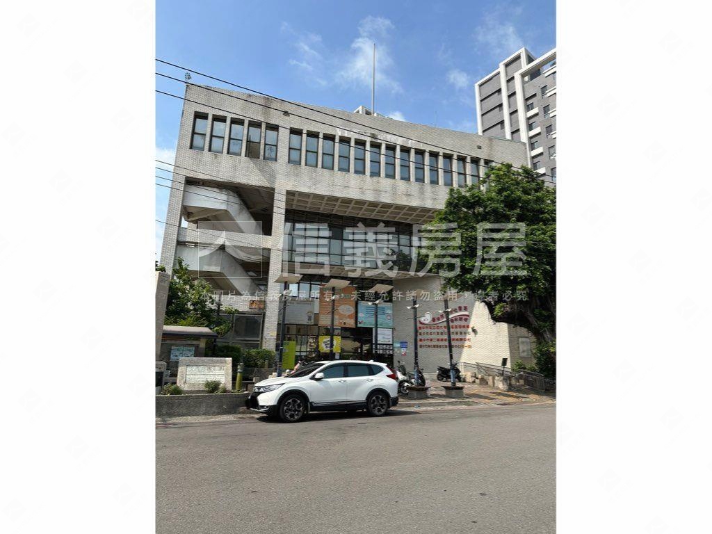 逢甲商圈伍唐淳謙２房房屋室內格局與周邊環境