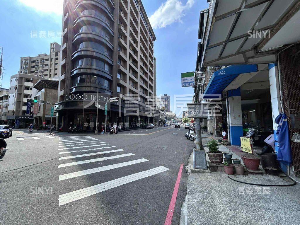 急售！西屯大地坪角間透店房屋室內格局與周邊環境