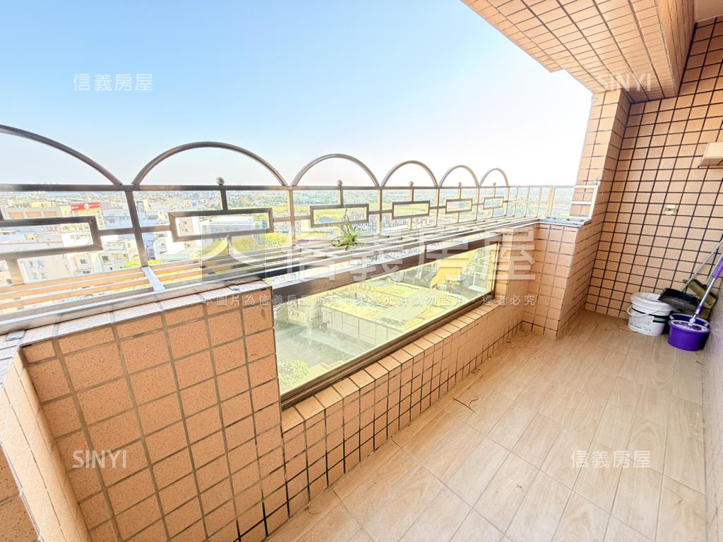 善化裝潢大三房車位房屋室內格局與周邊環境