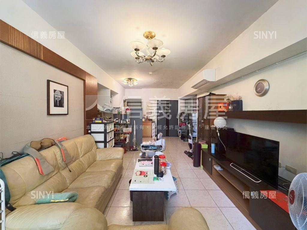 陽光公園捷運成家３房車位房屋室內格局與周邊環境