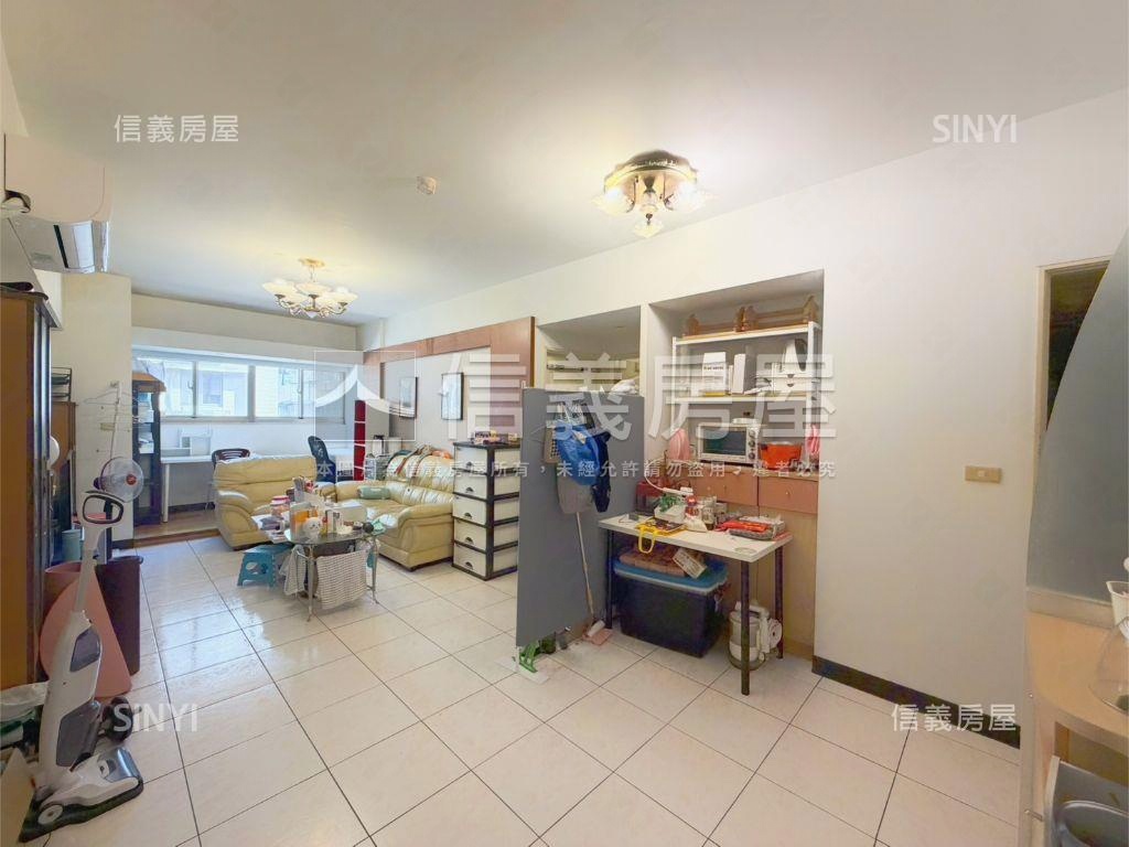 陽光公園捷運成家３房車位房屋室內格局與周邊環境