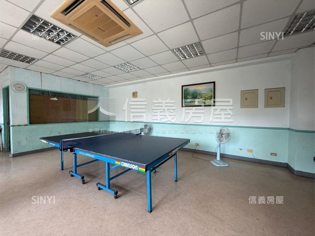 陽光公園捷運成家３房車位房屋室內格局與周邊環境