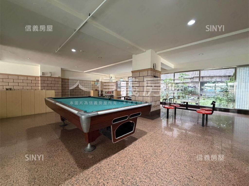 陽光公園捷運成家３房車位房屋室內格局與周邊環境