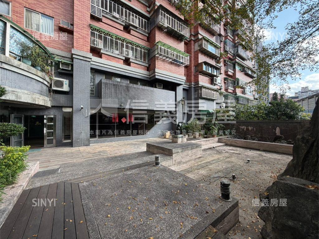 陽光公園捷運成家３房車位房屋室內格局與周邊環境