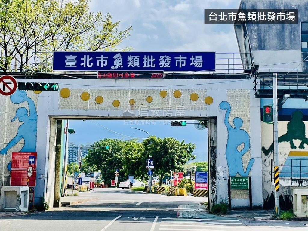 邊間明亮膝蓋不累三房房屋室內格局與周邊環境