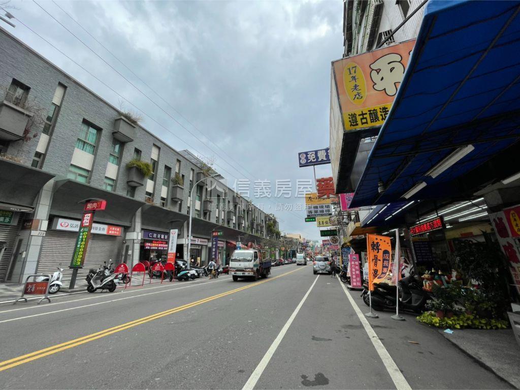 塗城商圈兩房兩衛附車位房屋室內格局與周邊環境