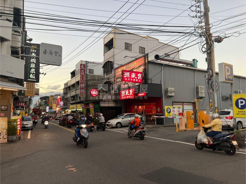 塗城商圈兩房兩衛附車位房屋室內格局與周邊環境