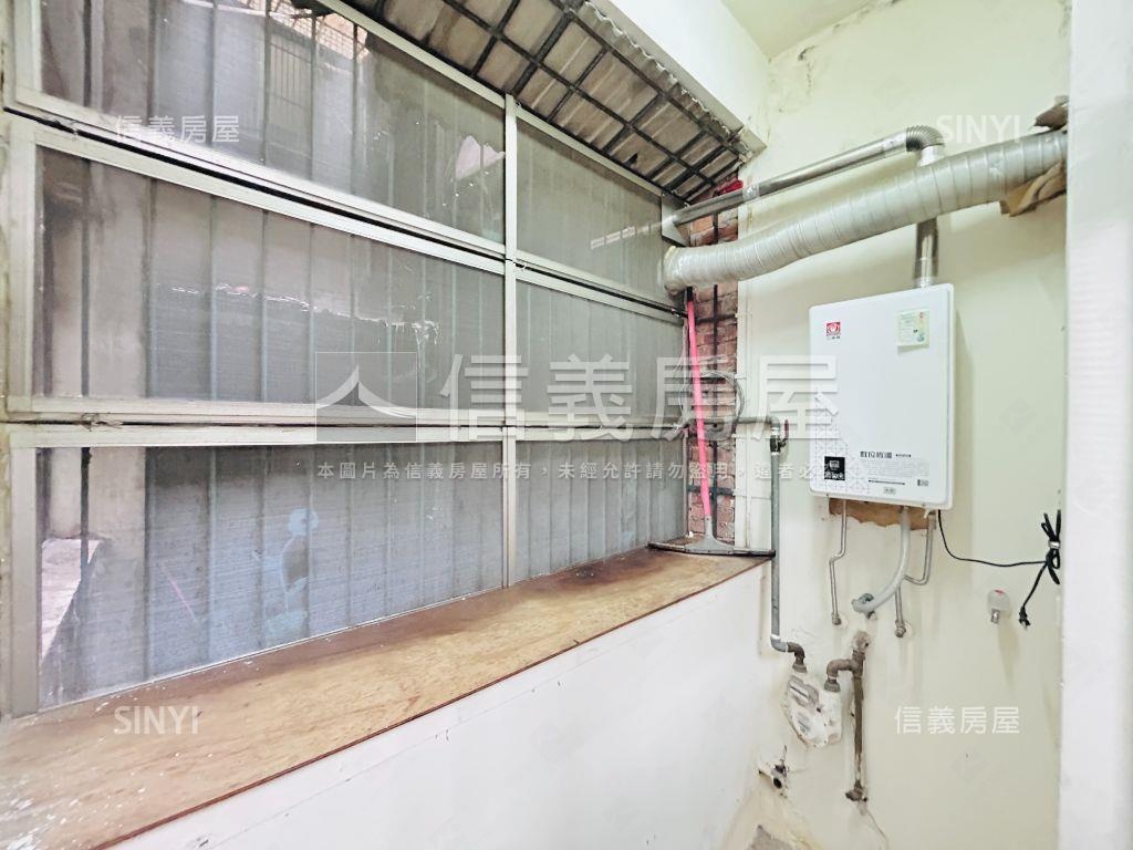 縣府路３房住辦房屋室內格局與周邊環境