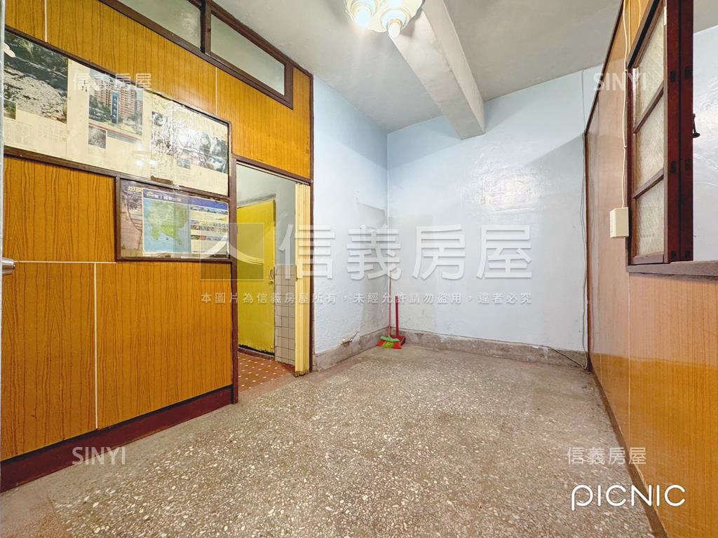 海山商圈頂樓加蓋房屋室內格局與周邊環境