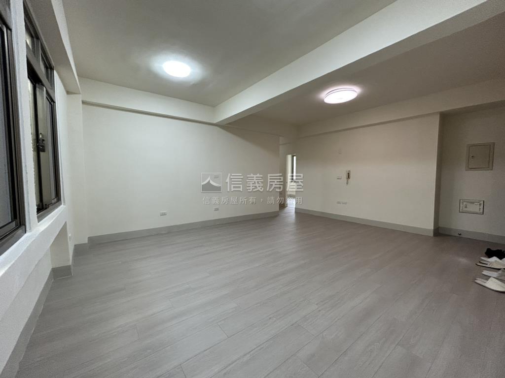 前鎮高中捷運美居房屋室內格局與周邊環境