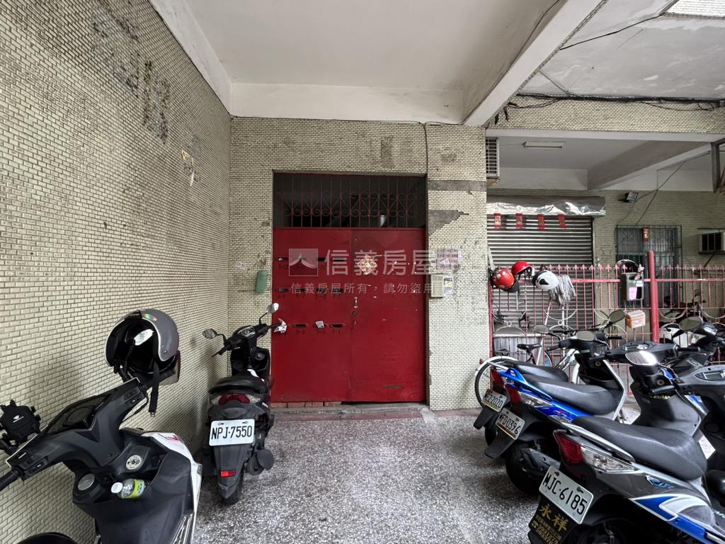 前鎮高中捷運美居房屋室內格局與周邊環境