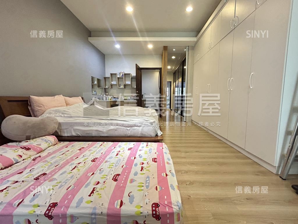 皇龍上院來大車庫別墅房屋室內格局與周邊環境