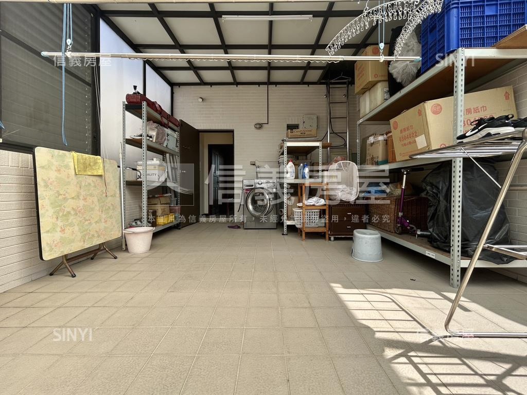 皇龍上院來大車庫別墅房屋室內格局與周邊環境