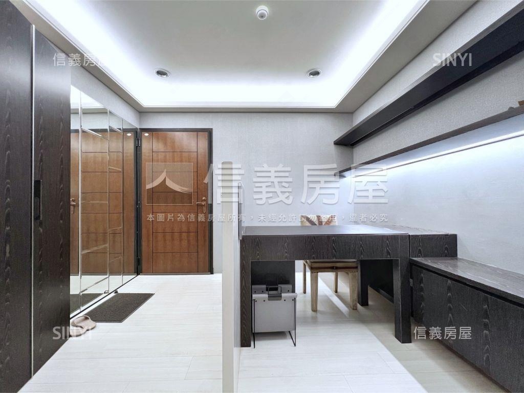 美術館質感輕屋齡美屋房屋室內格局與周邊環境