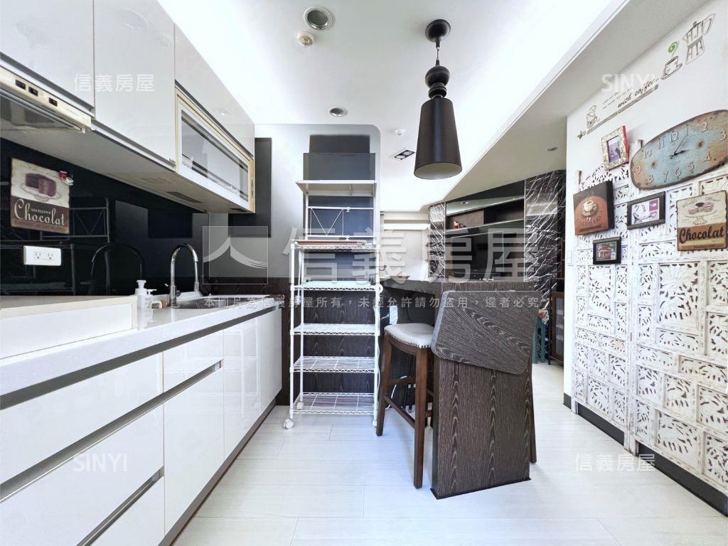 美術館質感輕屋齡美屋房屋室內格局與周邊環境